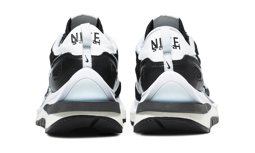 Nike Sacai x VaporWaffle 'Black White' - ARABIA LUXURY