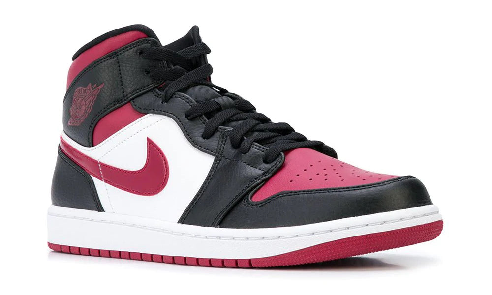 Air Jordan 1 Mid "Bred Toe" sneakers - ARABIA LUXURY