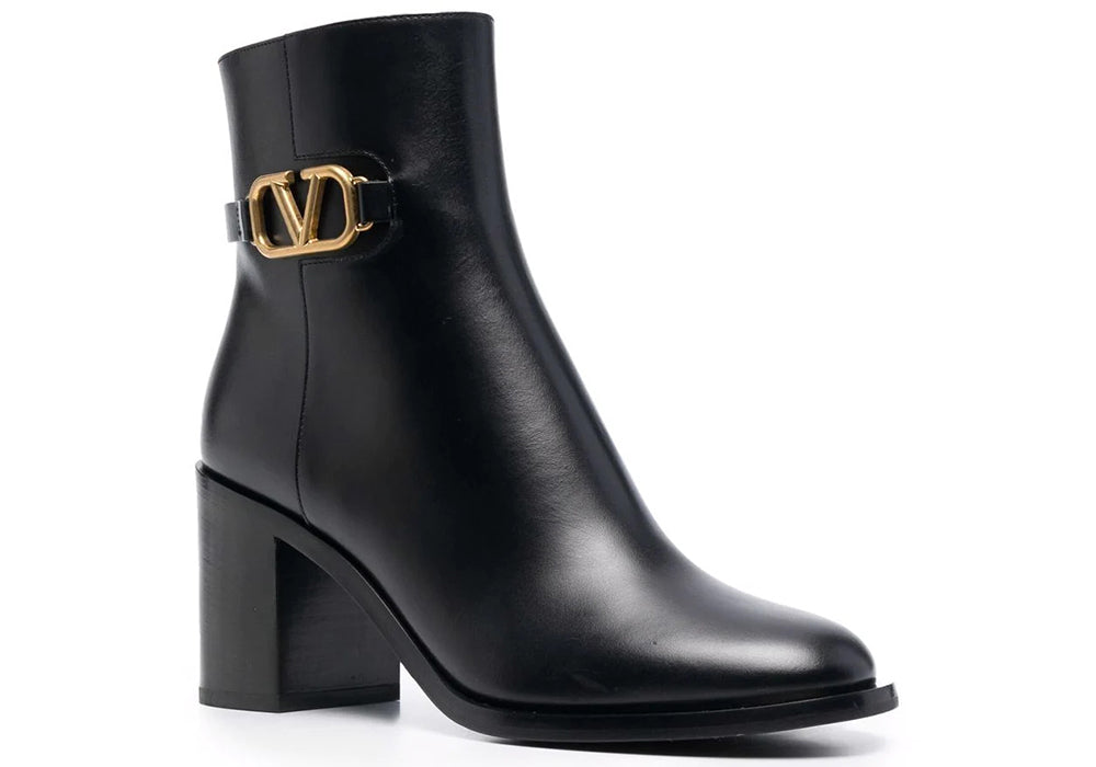 Valentino Garavani Vlogo plaque ankle boots - ARABIA LUXURY