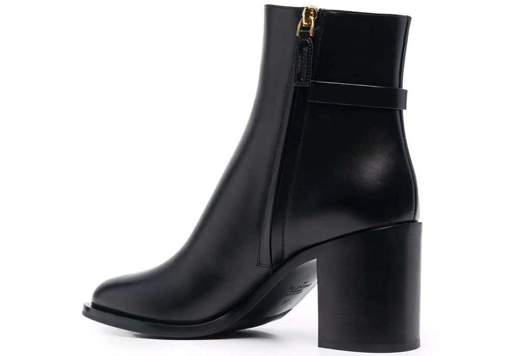 Valentino Garavani Vlogo plaque ankle boots - ARABIA LUXURY