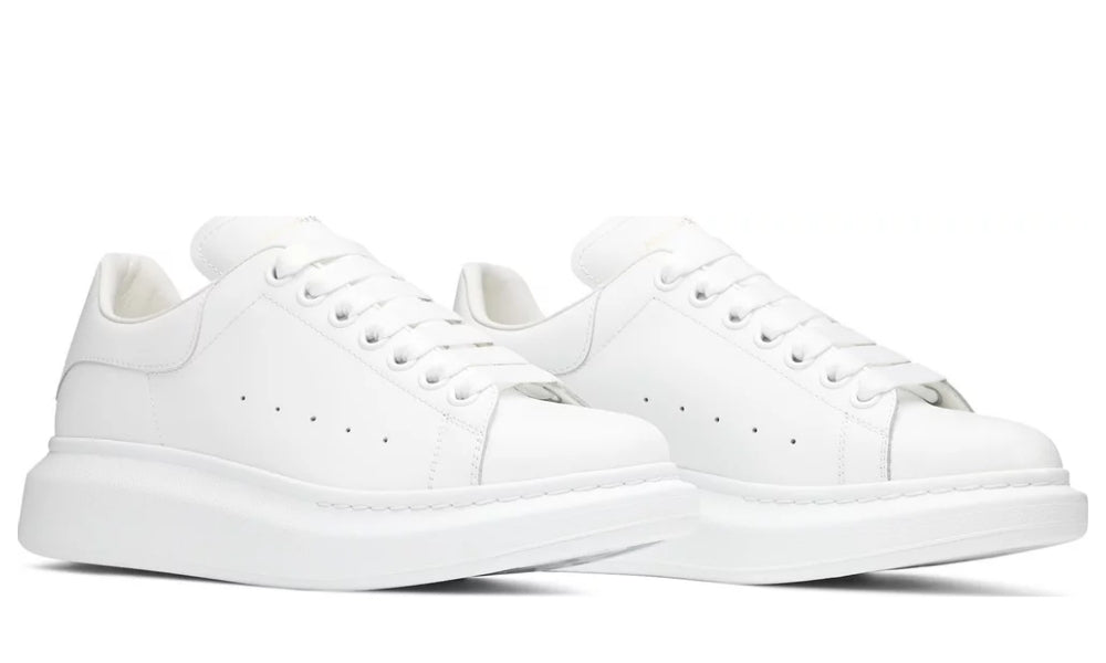 Alexander McQueen Oversized Sneaker 'White' - ARABIA LUXURY