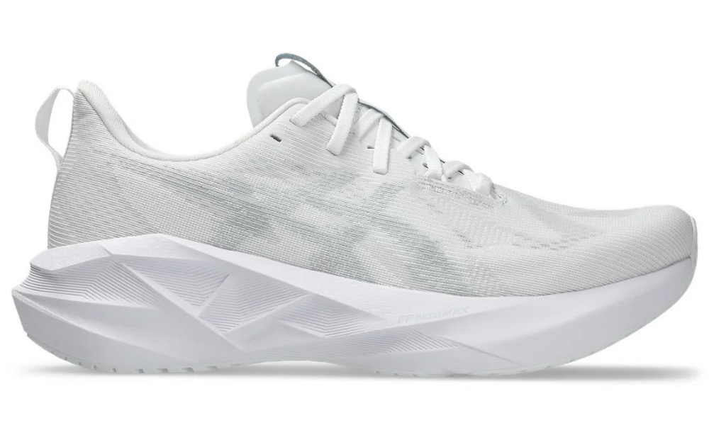 Asics Novablast 5  'White / Piedmont Grey' -