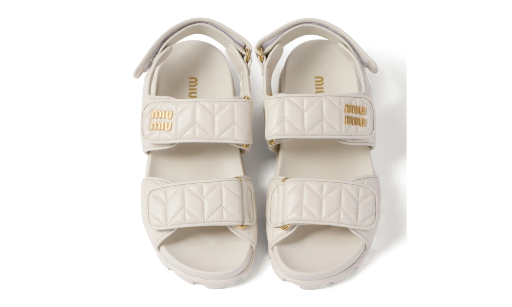 Miu Miu matelassé logo-plaque sandals "white" - 