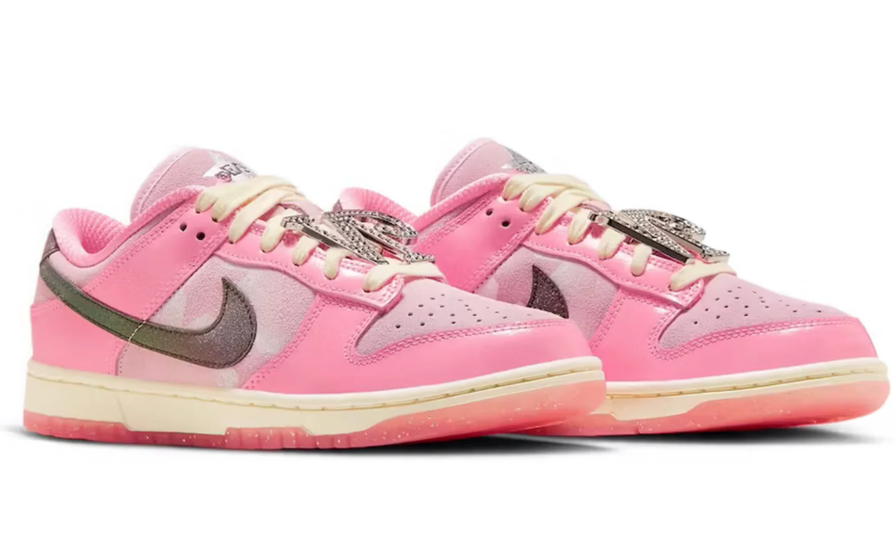 Nike Dunk Low LX 'Barbie' -