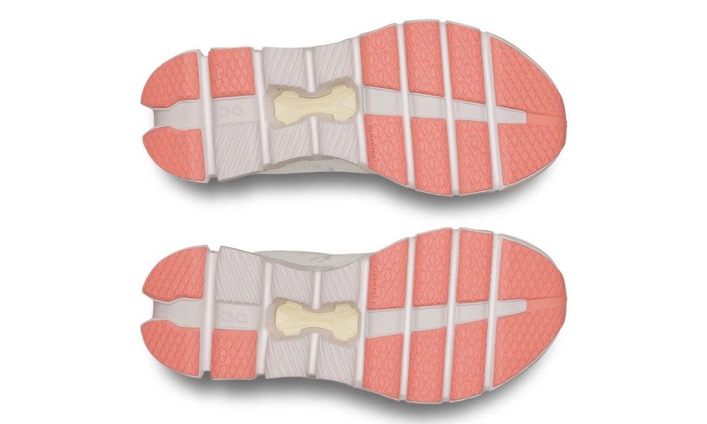 On Cloud X 4 "Ivory Sand " - 
