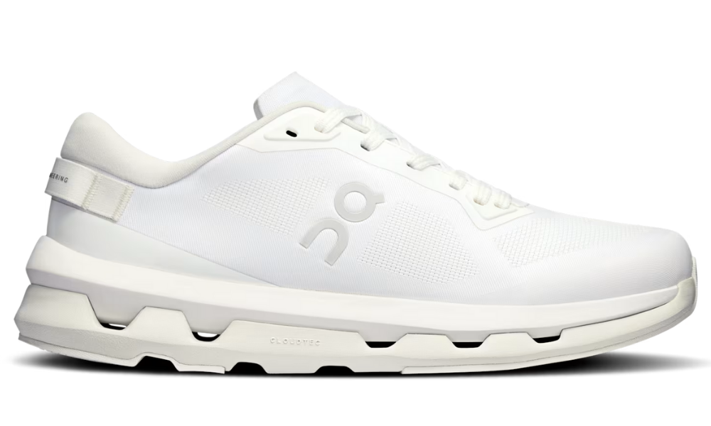On Cloudzone 'Triple White' -