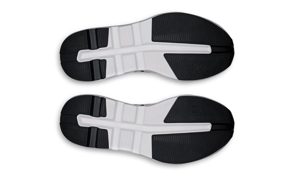 On Cloudzone 'Ice Black' -