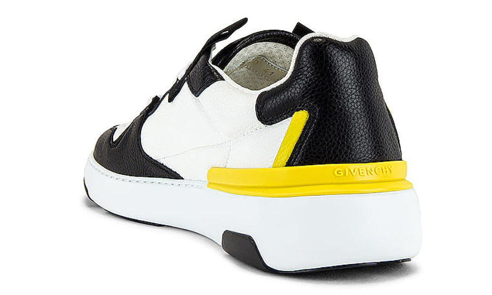 Givenchy Wing low sneakers - ARABIA LUXURY