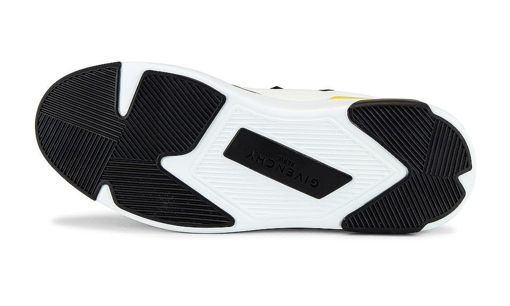 Givenchy Wing low sneakers - ARABIA LUXURY