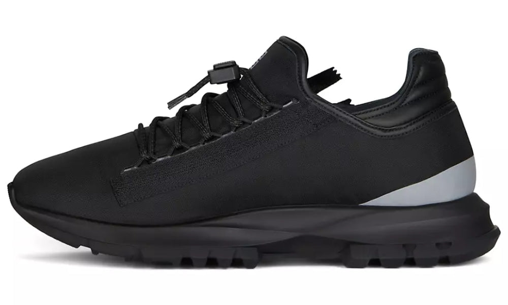 Givenchy Spectre Runner Low 'Black' - ARABIA LUXURY