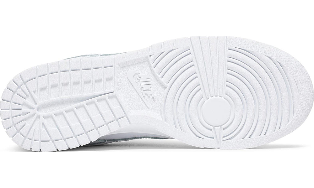 Nike Dunk Low "Triple White" - ARABIA LUXURY