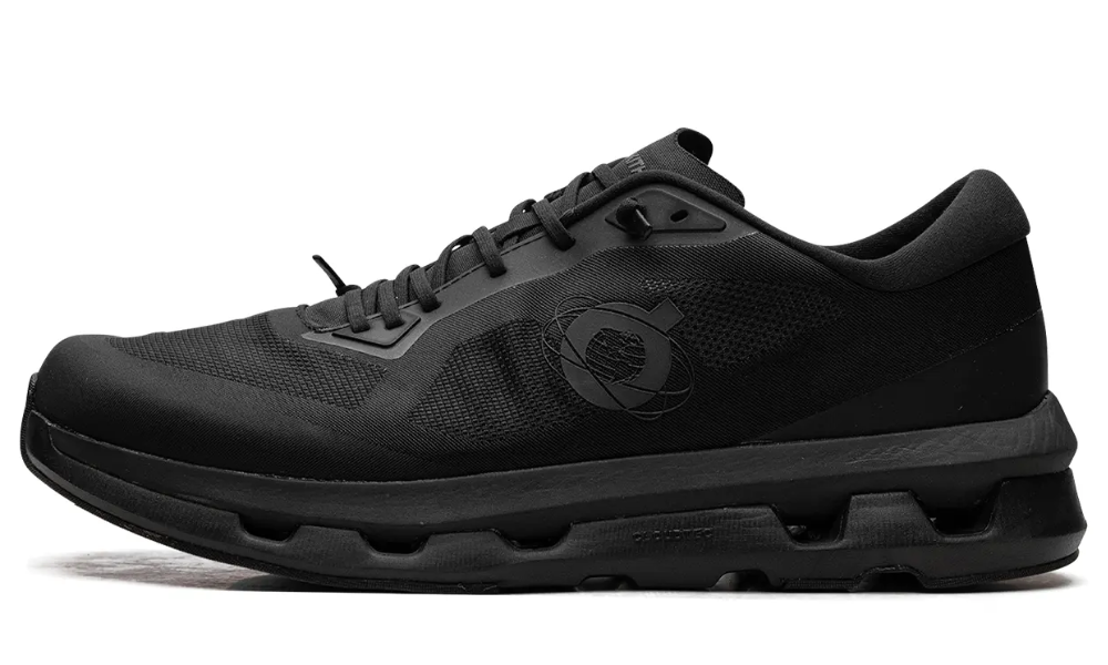 On Running Cloudzone "Kith Black" - 
