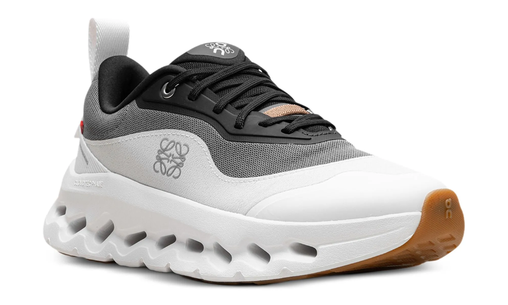 On Running x Loewe Cloudtilt 2 "Black/White" - 