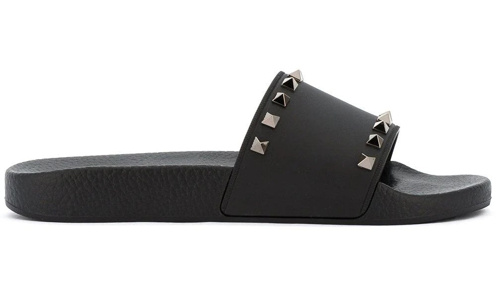 Valentino Garavani Rockstud pool slides