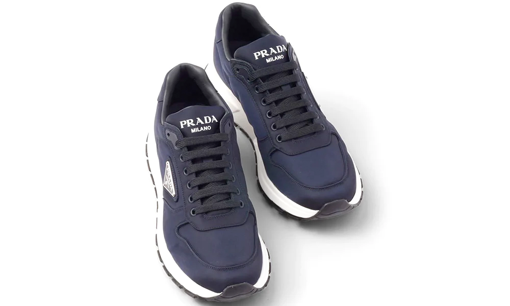 Prada logo-print low-top sneakers -