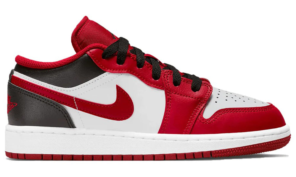 Air Jordan 1 Low "Bulls" - ARABIA LUXURY