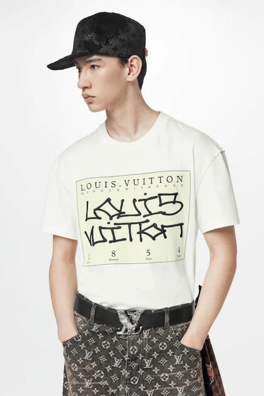 LOUIS VUITTON SIGNATURE PRINT T-SHIRT